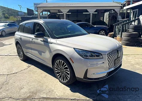 2021 Lincoln Corsair Reserve z USA, uszkodzony, nr VIN 5LMCJ2DH3MUL23049